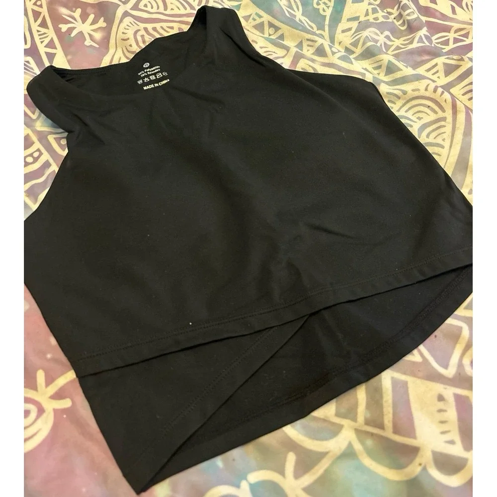 NEW‎ Women's Black Built in Support Cropped Fitted Activewear Tank, Size XS